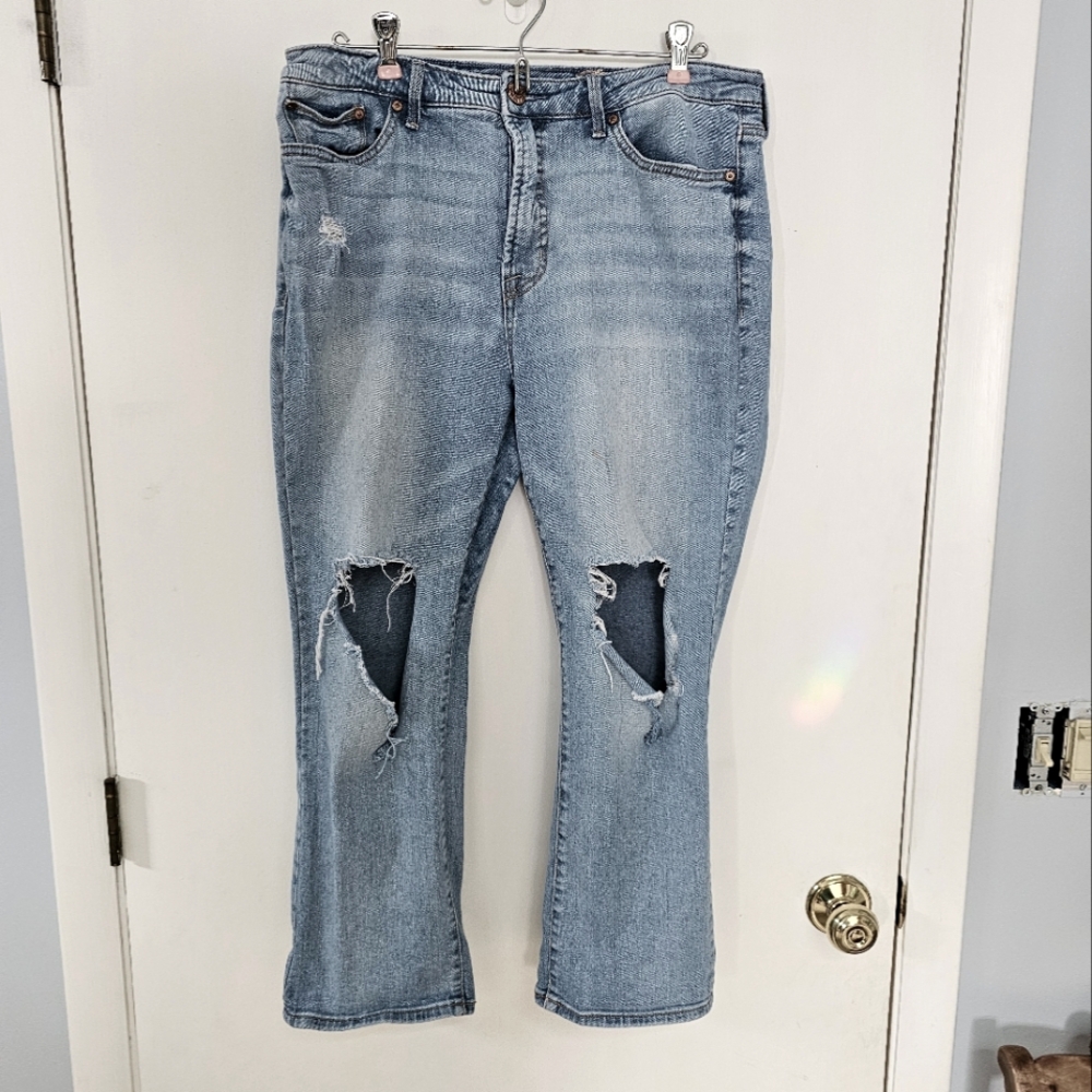 Seven7 Fashion Jean, Light Blue Distressed Denim Jeans, Size 12, Lightly Used